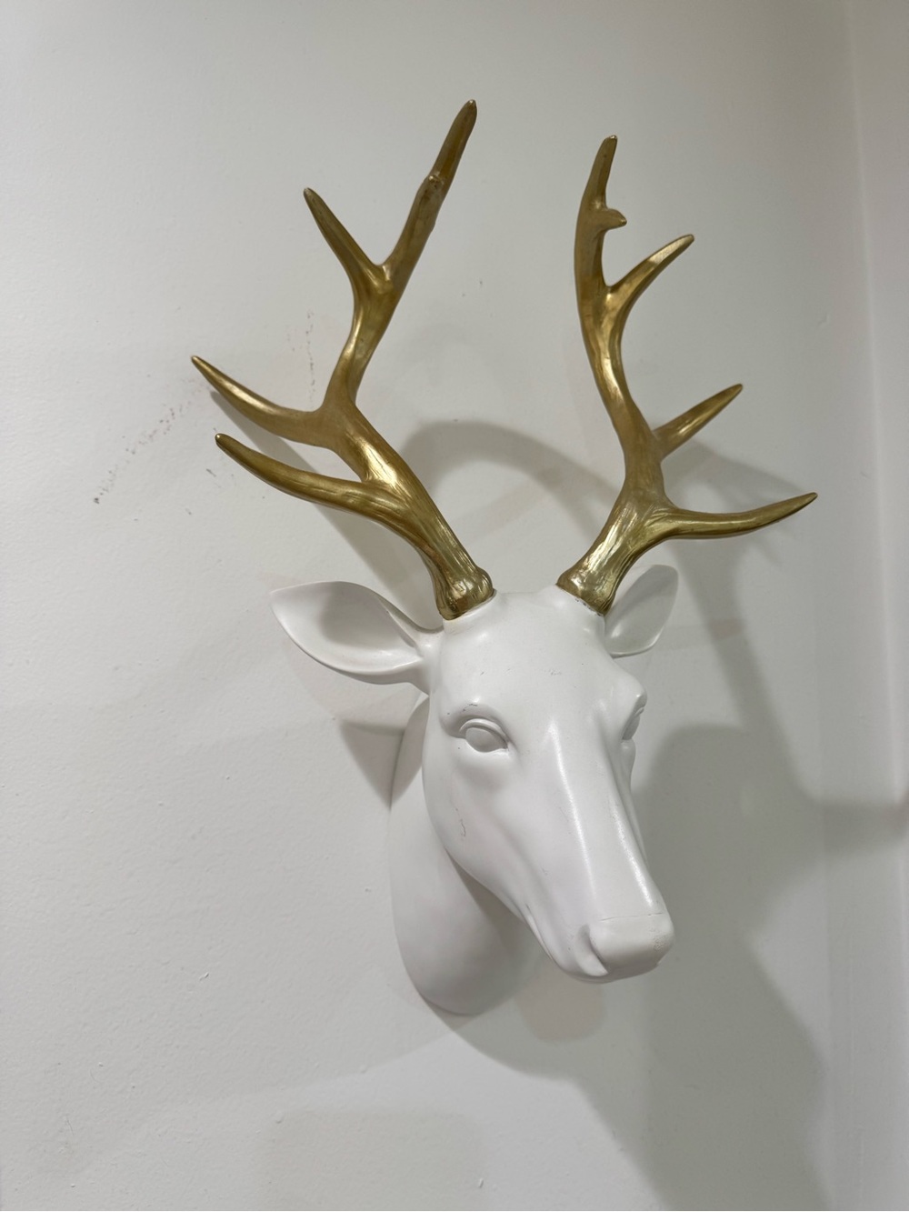 White and Gold Deer Head Wall Decor